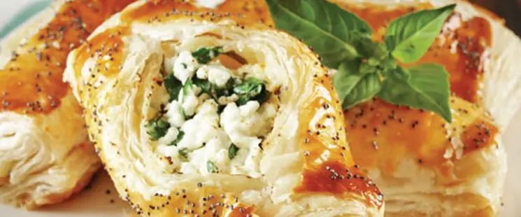 Van Böreklik Otlu Peyniri – Gelenekten Sofraya Yöresel Lezzet!